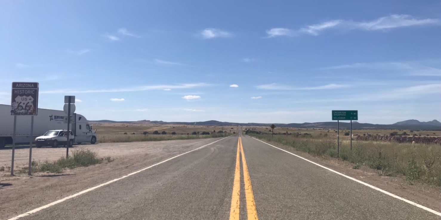 レールから外れる①